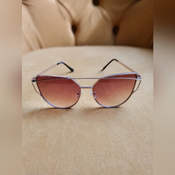 Fashion Sunglasses | Auburn Lenses - Picture 3 of 4